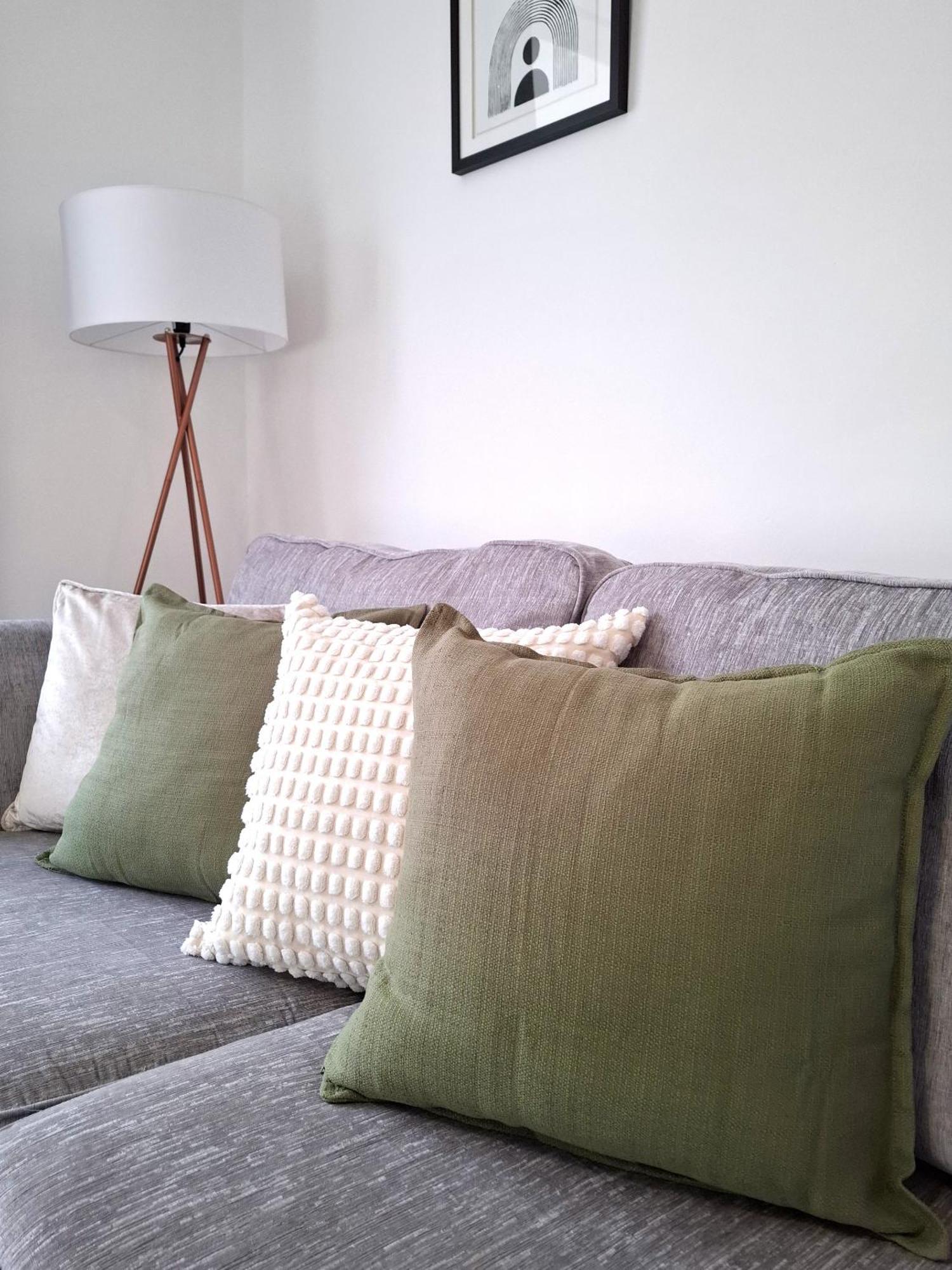 Modern Bright 3 Bedroom House Burton  Экстерьер фото